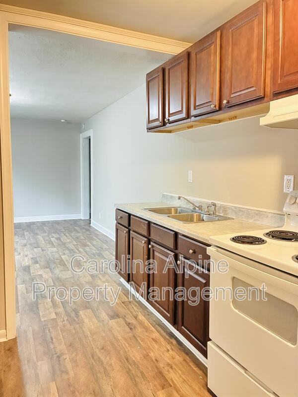 602 Park Ave - Photo 5 of 21