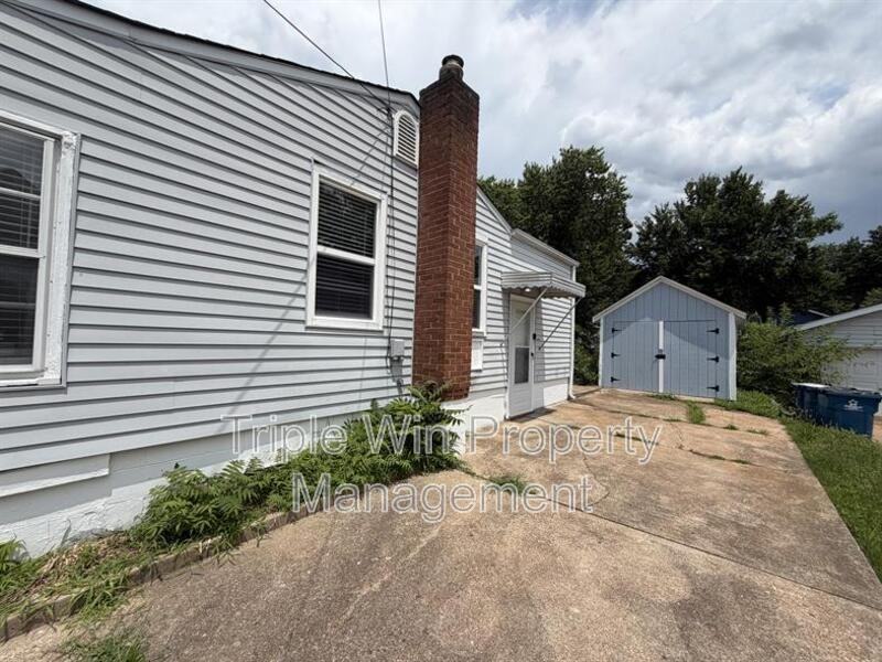 2308 Huntington Ave - Photo 7 of 28