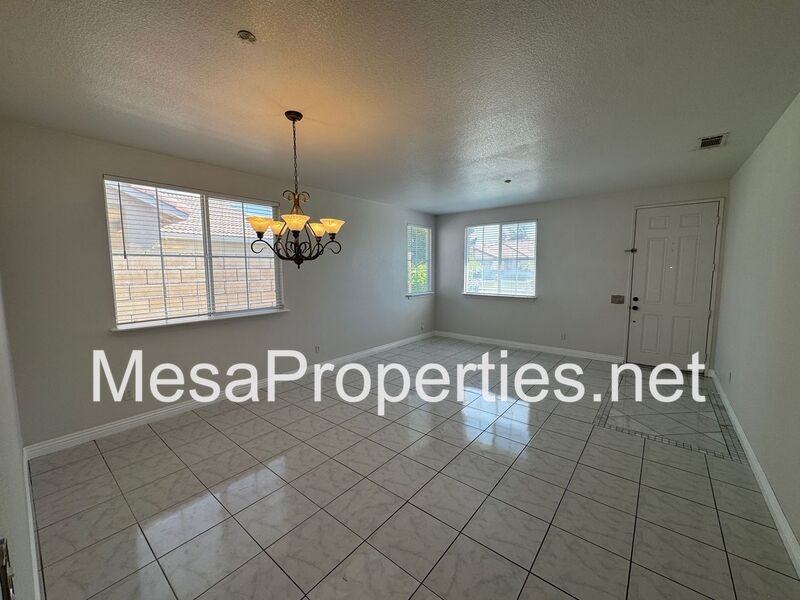 7648 Newberry Ln - Photo 3 of 21
