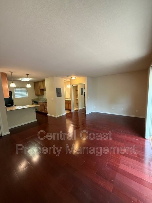300 Glenwood Cir #290 - Photo 3 of 14