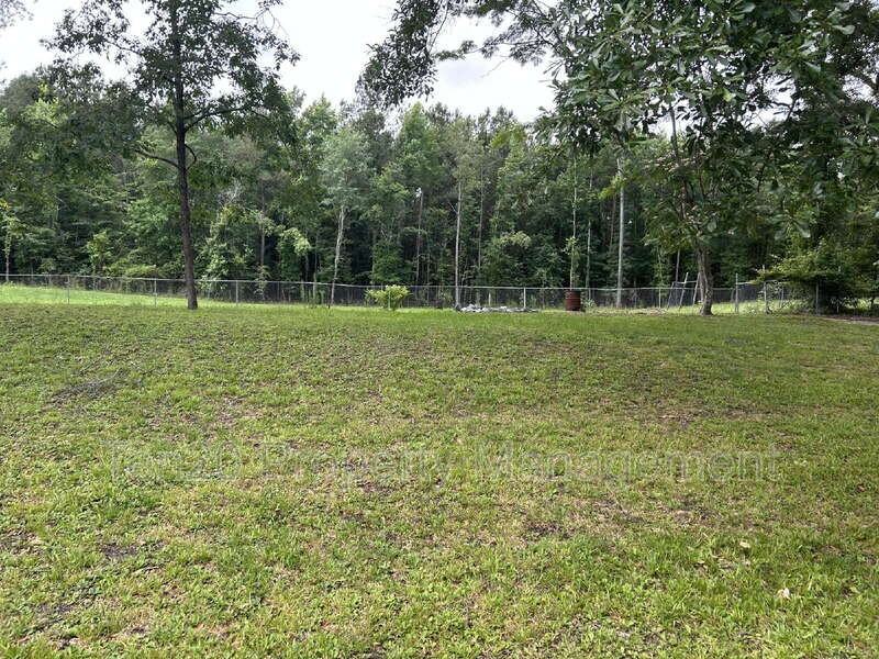 7 Sunderlan Dr - Photo 2 of 2