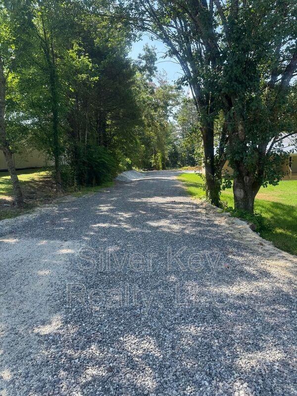 3180 Highwaynorth #B - Photo 4 of 29