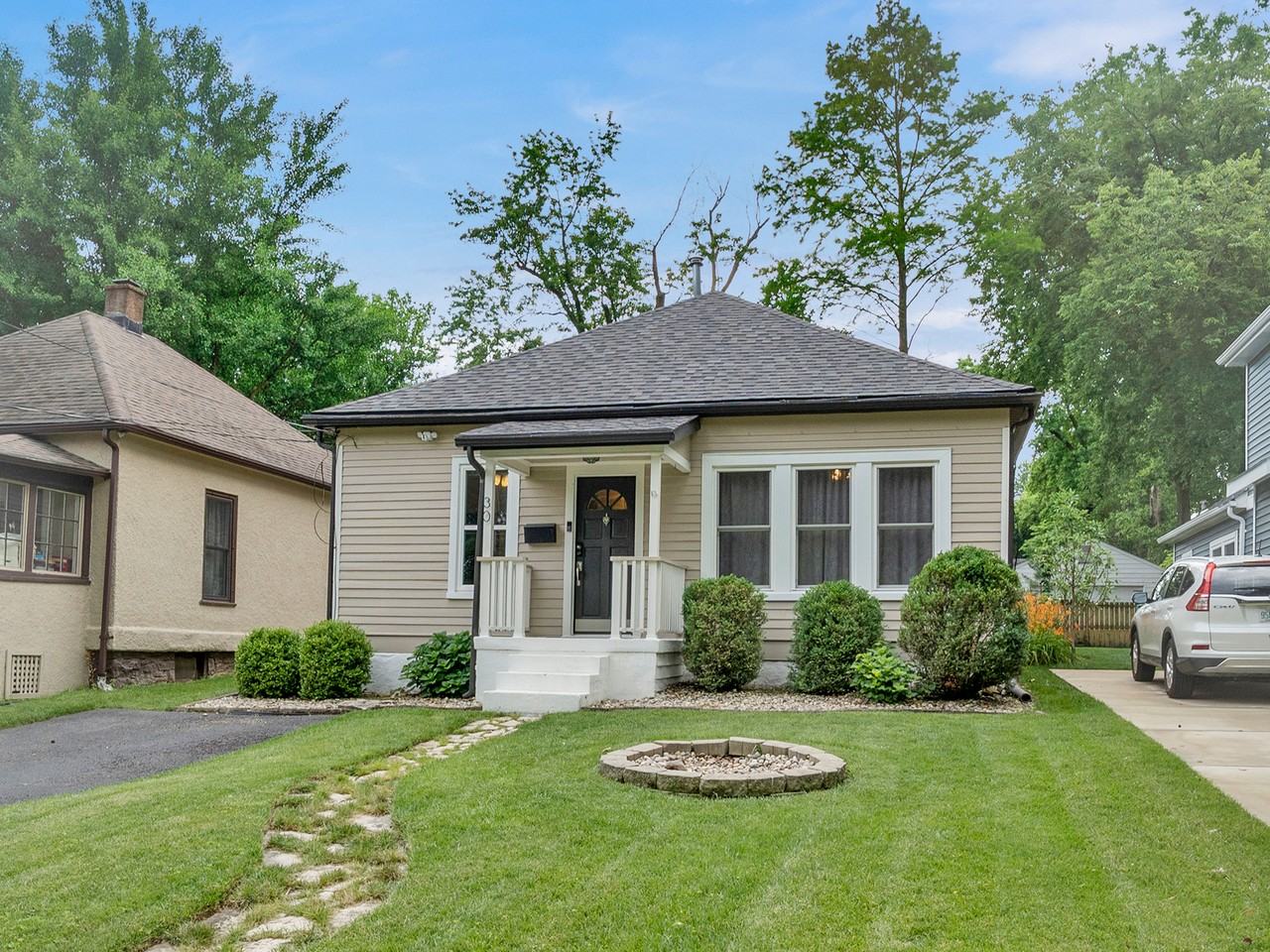 30 W Jackson Rd #NA - Photo 2 of 30