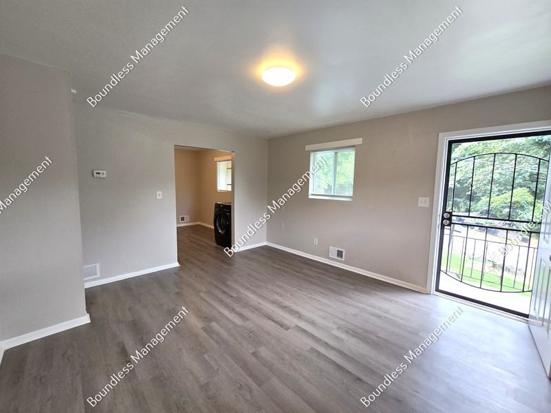 2762 Palm Dr #A - Photo 2 of 13