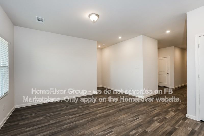 605 Jameson St - Photo 2 of 21