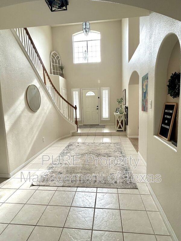 2302 Barnett Dr - Photo 4 of 42