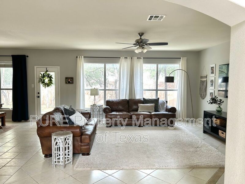 2302 Barnett Dr - Photo 7 of 42