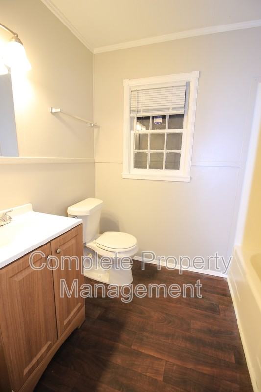 449 7th St W - Photo 4 of 6