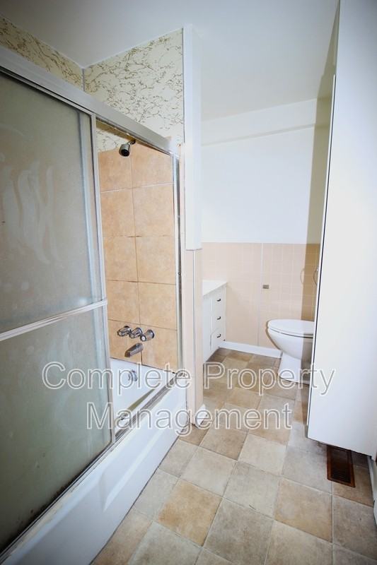 126 Front St - Photo 6 of 7