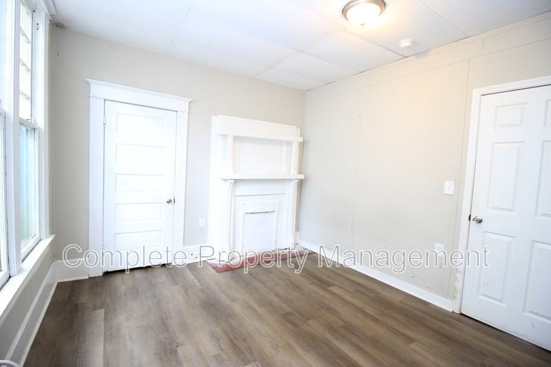 524 Fulton Ave Sw - Photo 5 of 8