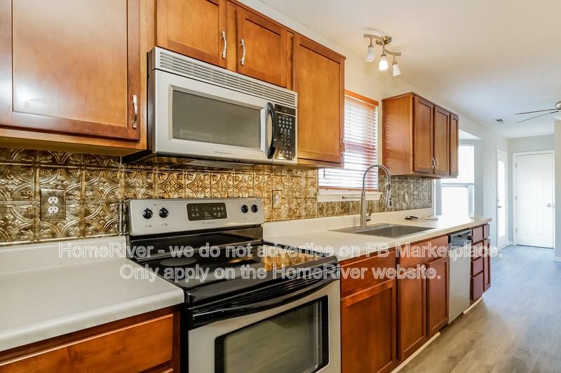 8446 Coppel Ln - Photo 6 of 17