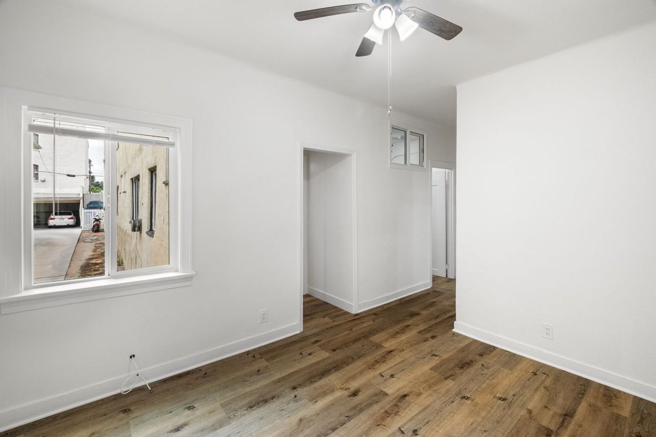 1623 N Mariposa - Photo 4 of 50