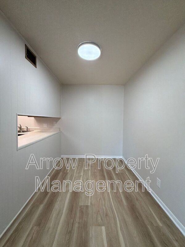 515 N 13th St - Photo 2 of 11