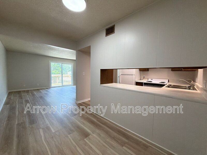 515 N 13th St - Photo 3 of 11