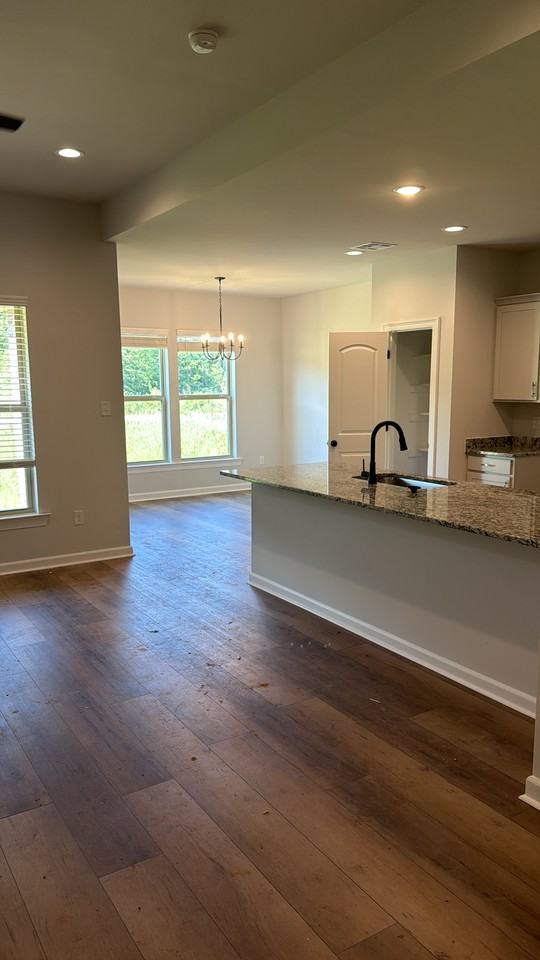 112 Magnolia Pointe Cir - Photo 3 of 8