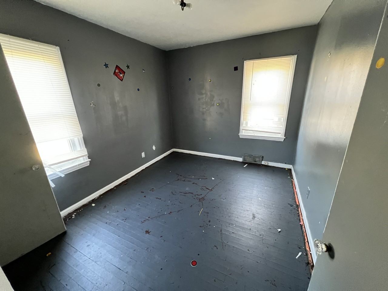 14383 Maddelein St - Photo 2 of 5