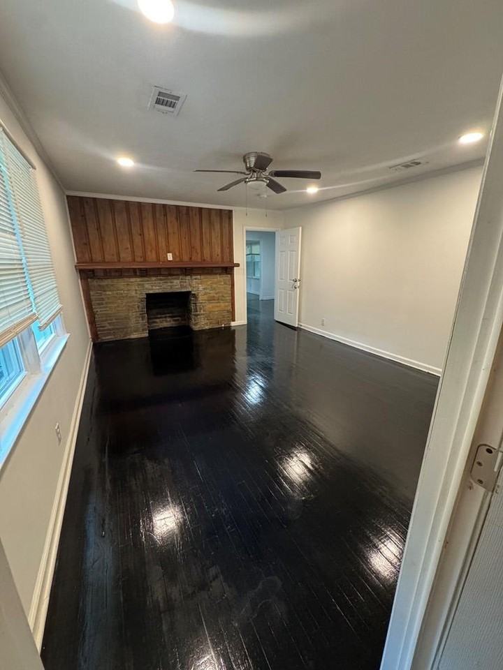 7380 Macon Rd #MAIN - Photo 3 of 10