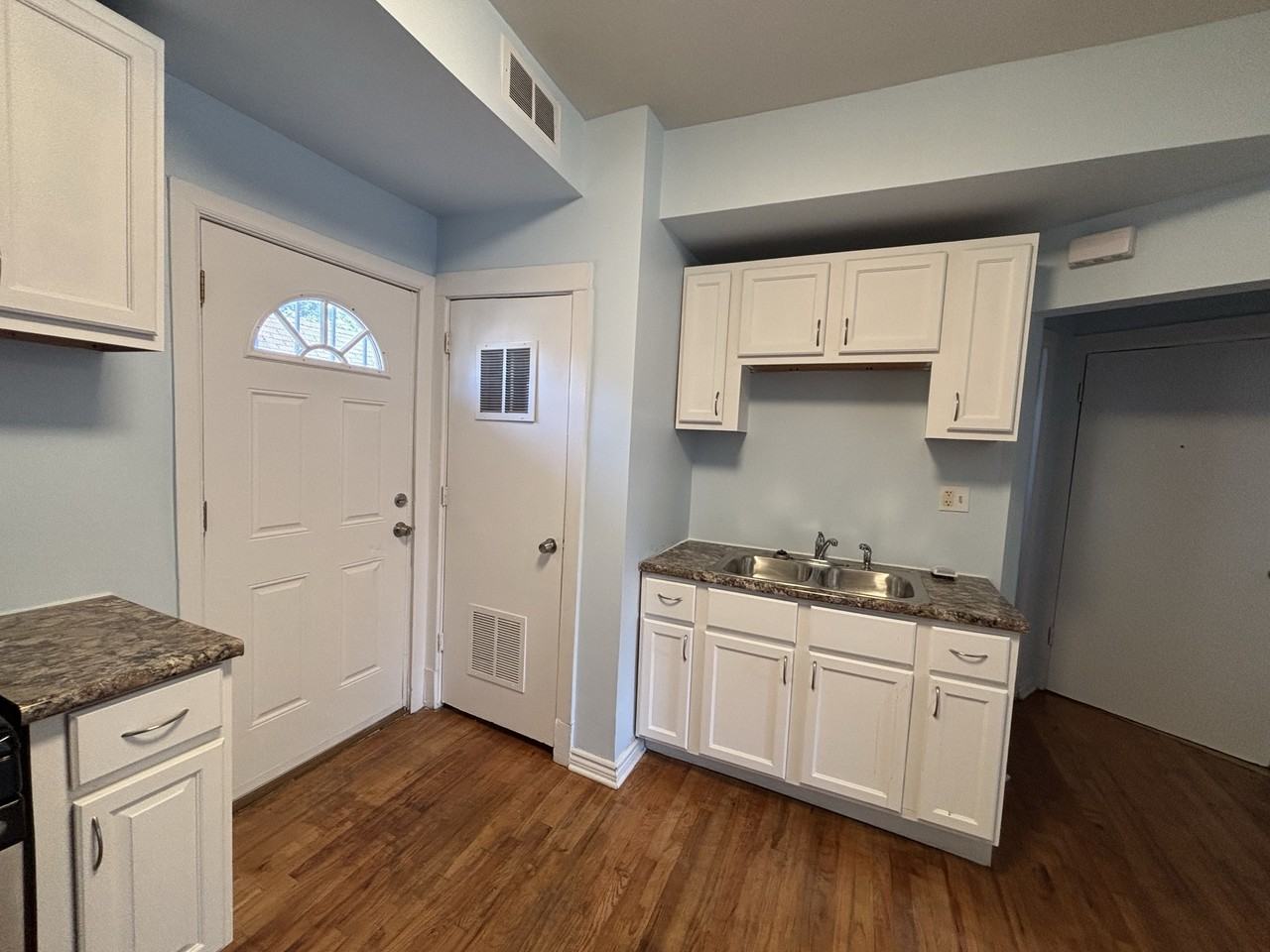 3436 W Huron St #2W - Photo 2 of 16