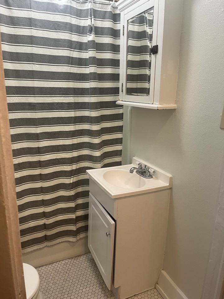 317 City Park Ave #2D - Photo 4 of 5