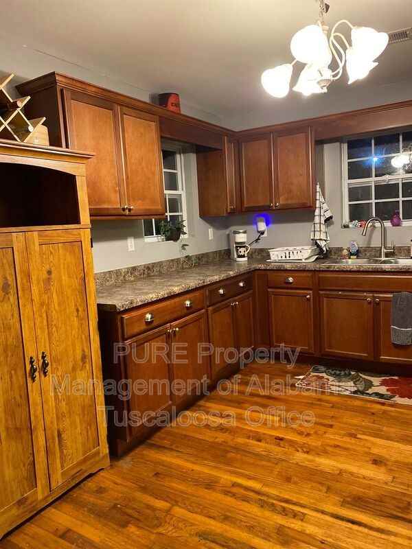 2830 18th Ave - Photo 4 of 11