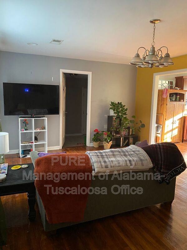 2830 18th Ave - Photo 5 of 11
