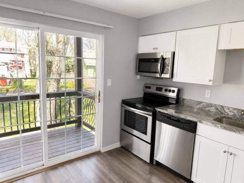 401 N Main St #5C - Photo 5 of 10