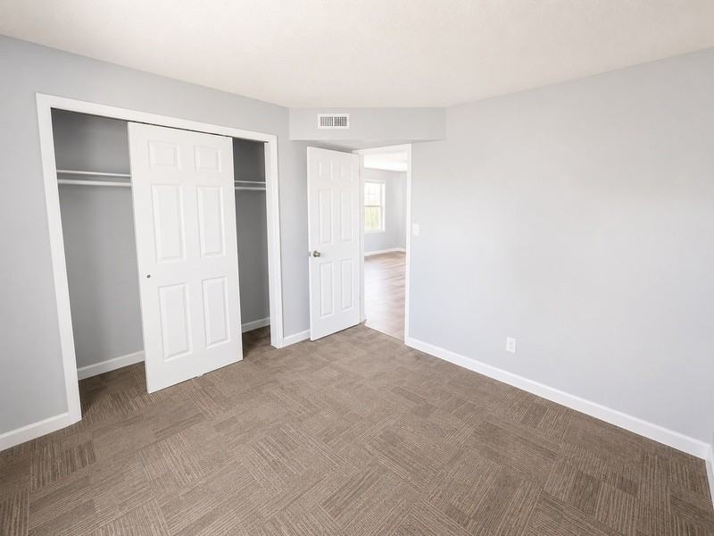 401 N Main St #5C - Photo 7 of 10