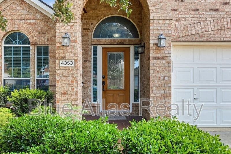 4353 Mountain Crest Dr - Photo 3 of 21