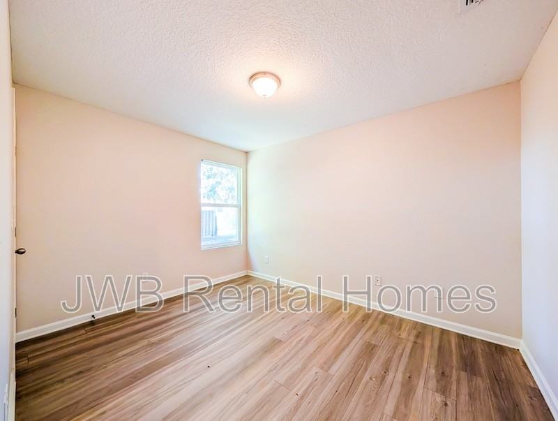 2216 White Ave - Photo 7 of 16
