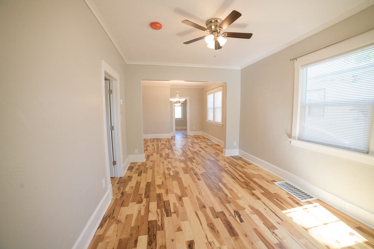 112 12th St N - Photo 3 of 18