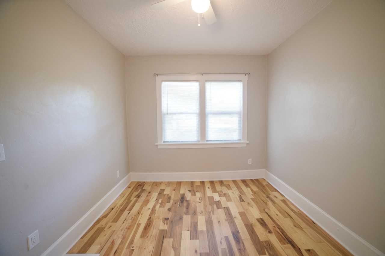 112 12th St N - Photo 7 of 18