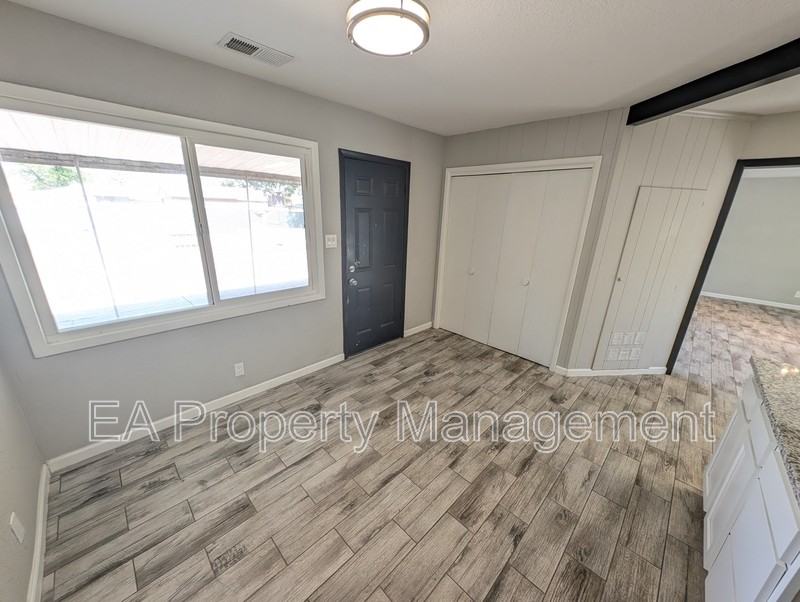 2913 Jefferson St Ne - Photo 7 of 18