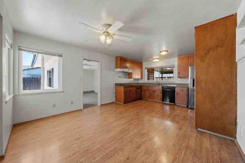 8346 Lake Baca Dr - Photo 5 of 34