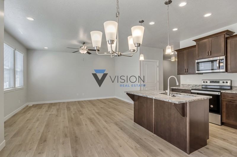 4081 W Harmony Dr - Photo 7 of 17