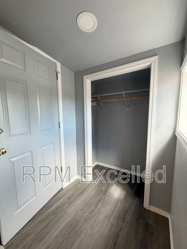 717 W Stewart #C - Photo 7 of 15