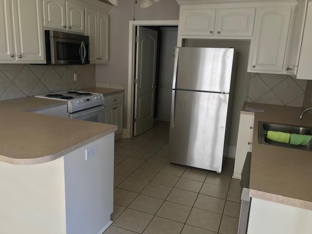 106 Kenzie Dr - Photo 5 of 9