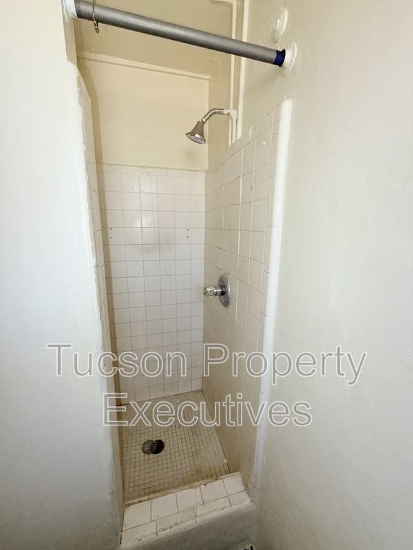 3314 E Benson Hwy - Photo 5 of 8