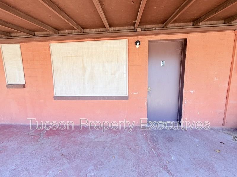 3314 E Benson Hwy - Photo 7 of 8
