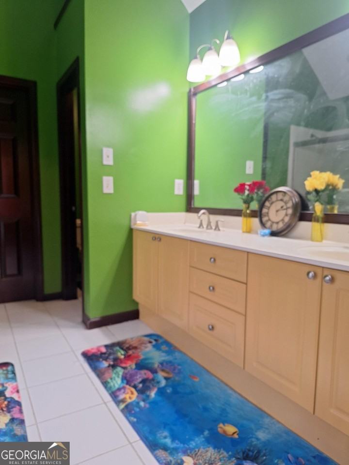 100 Sunvalley Dr - Photo 5 of 19