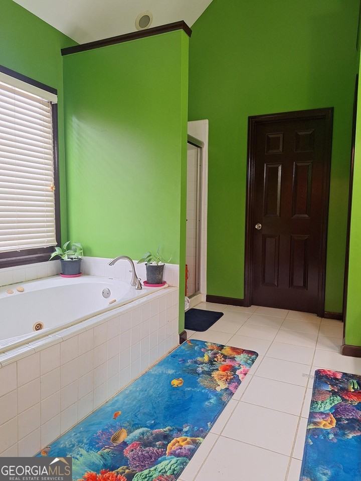 100 Sunvalley Dr - Photo 6 of 19