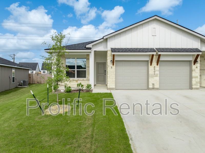 8901 Prickly Ash Dr - Photo 3 of 25