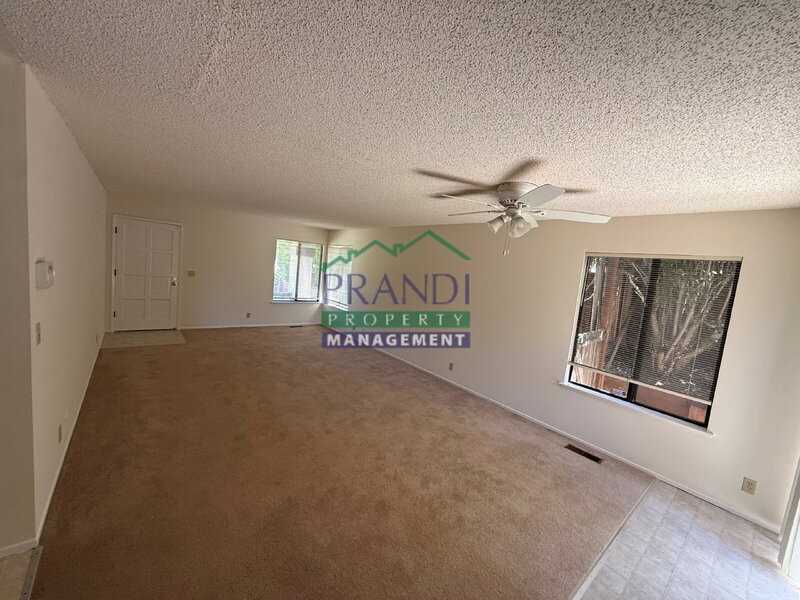 1591 Merritt Dr - Photo 3 of 16