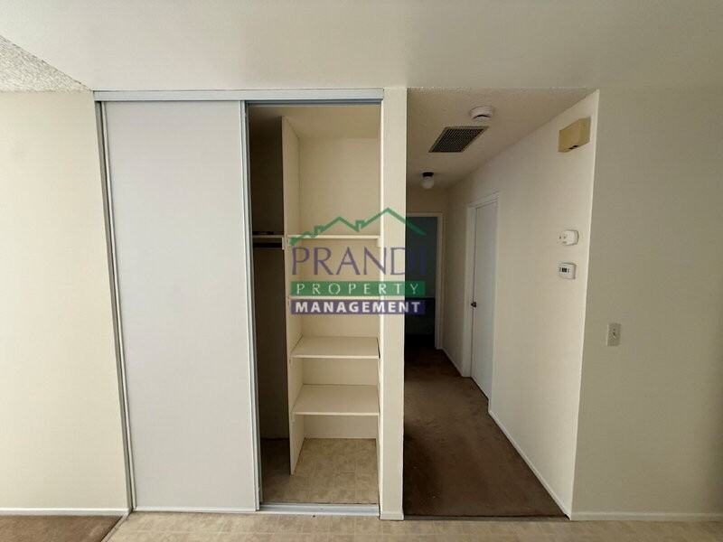 1591 Merritt Dr - Photo 6 of 16