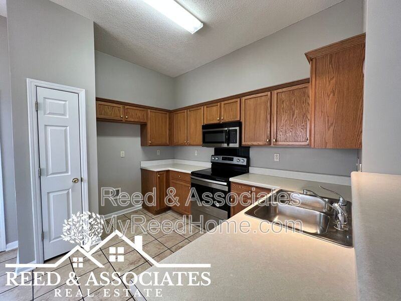 4824 Pine Forrest Dr - Photo 5 of 16