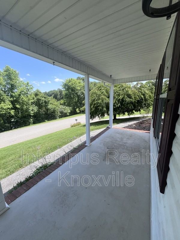 7728 Chapel Bend Dr - Photo 2 of 31