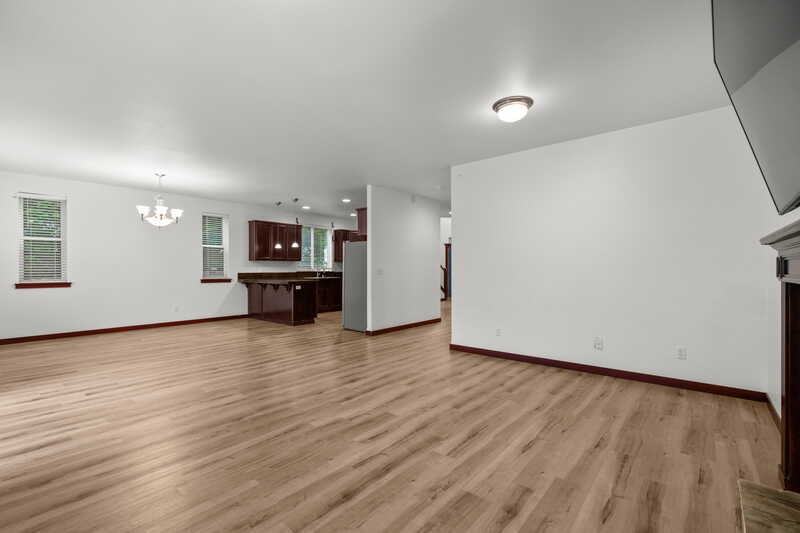 18410 42nd Ave Se - Photo 4 of 22