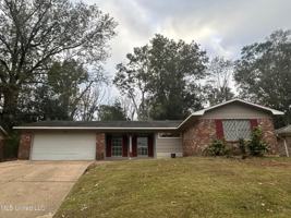 featured image of 326 Oakhill Cir