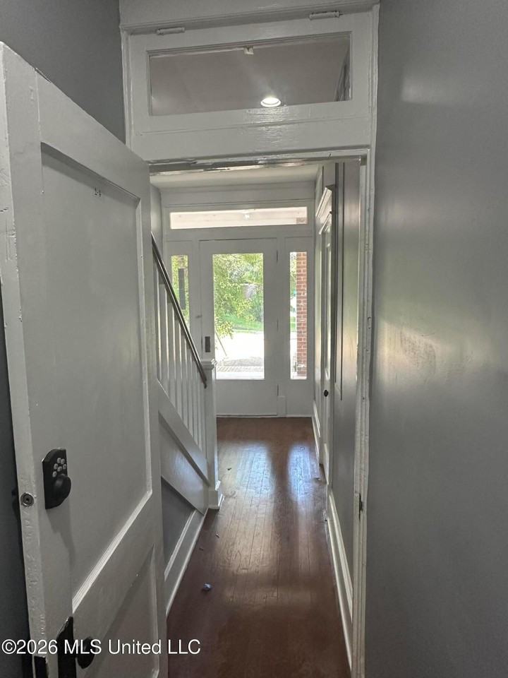 1124 South St - Photo 5 of 11