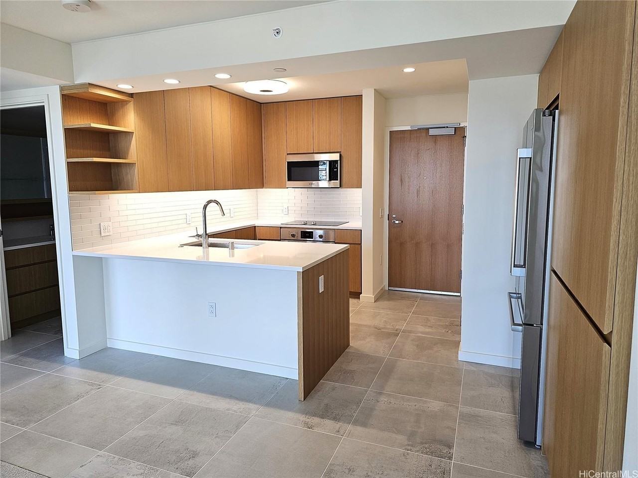 1388 Kapiolani Blvd #2004 - Photo 2 of 25