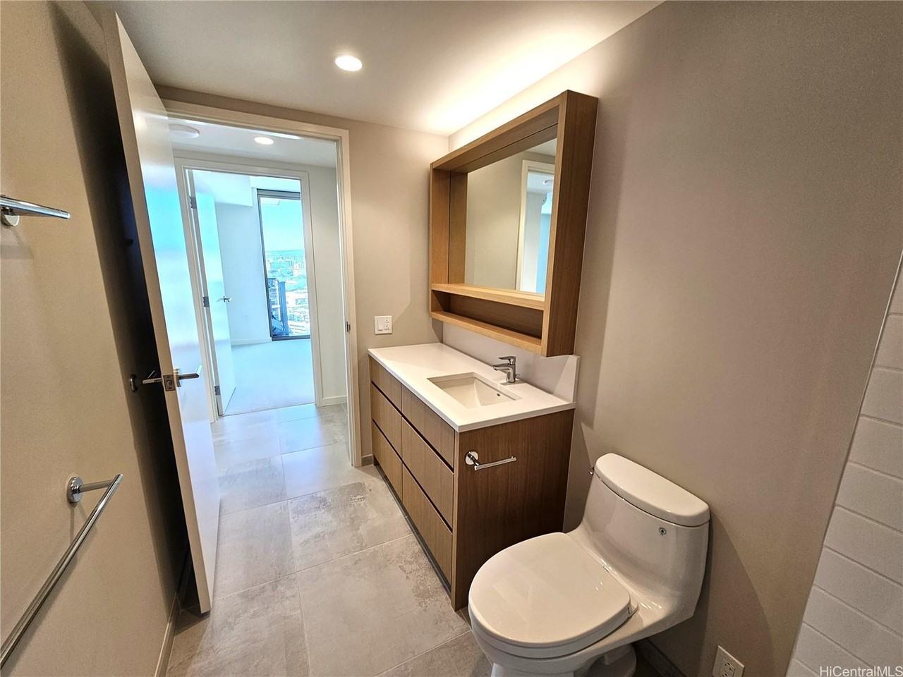 1388 Kapiolani Blvd #2004 - Photo 7 of 25